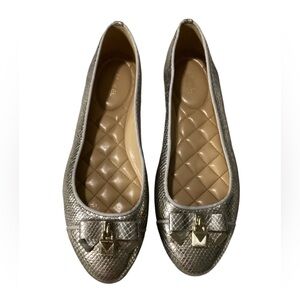 Michael Kors Size 9 Metallic Silver Snakeskin Print Cushioned Ballet Flats